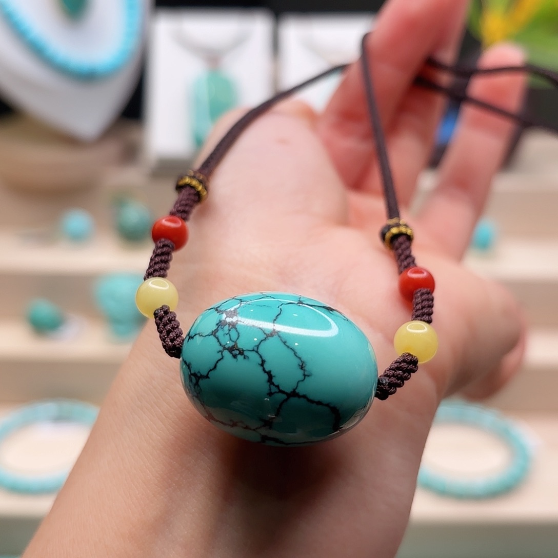 绿松石配饰未镶嵌