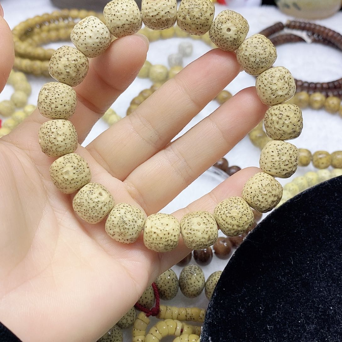 星月菩提吊坠12.13星月菩提