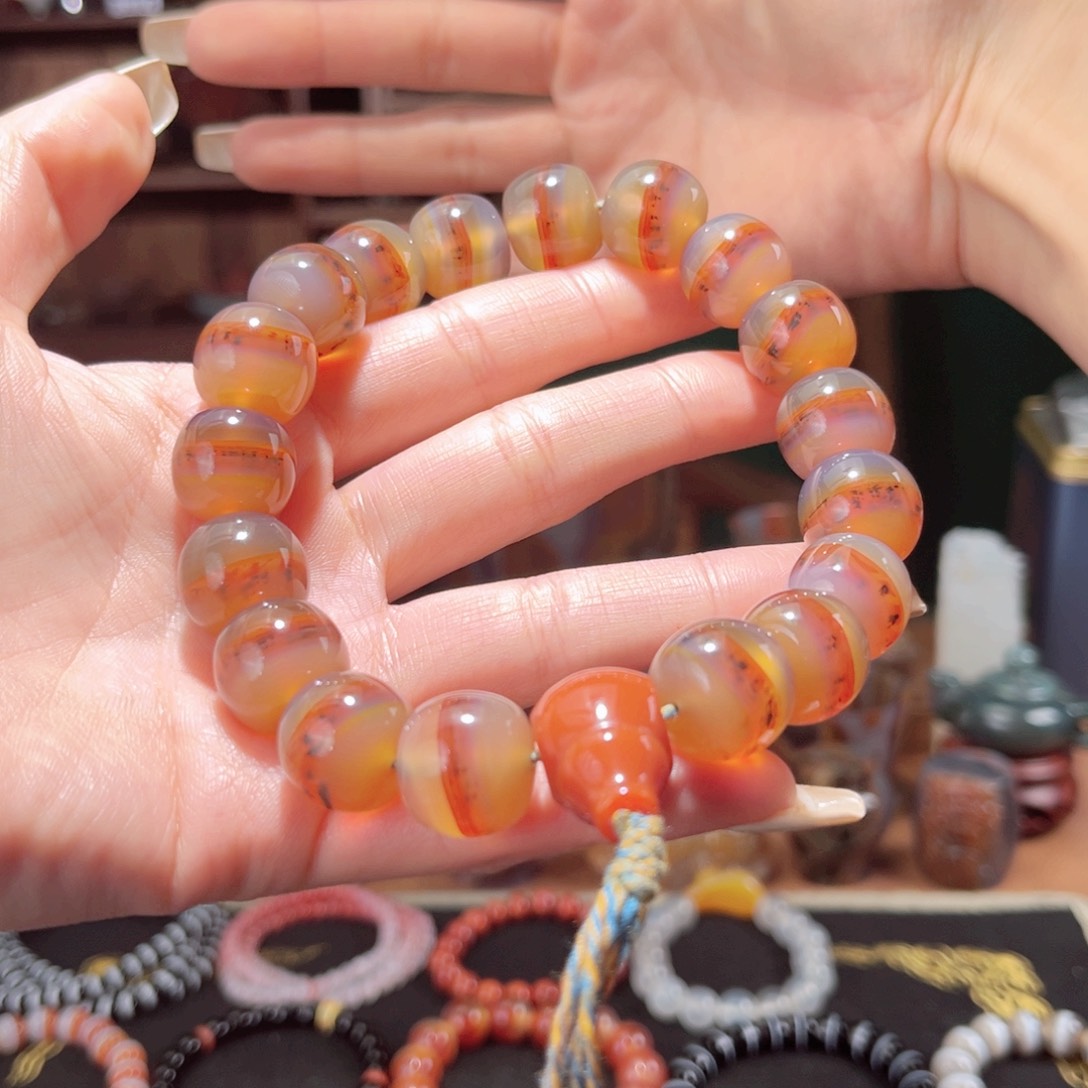 玛瑙/玉髓珠串未镶嵌濠**?