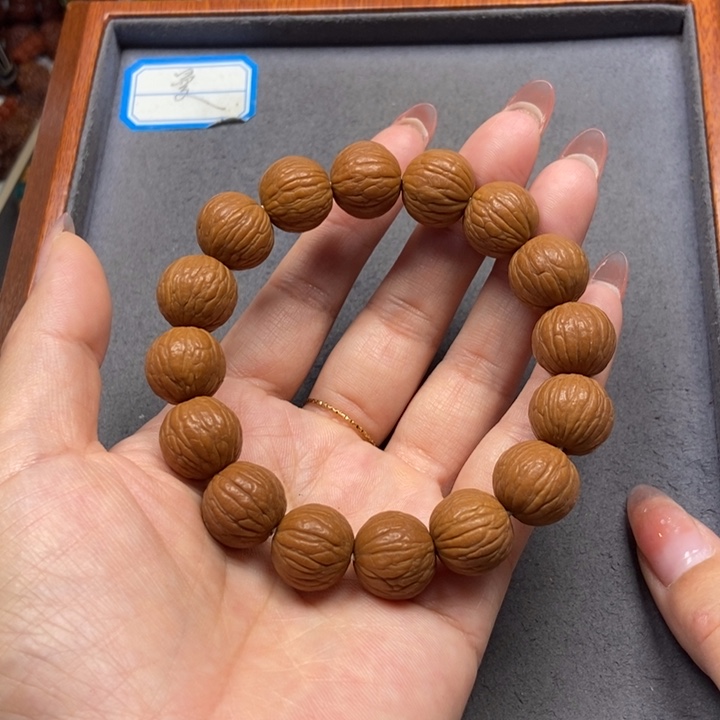 猴头核桃吊坠菩提