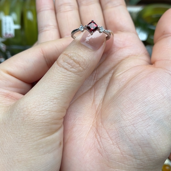 石榴石戒指银S925镶嵌