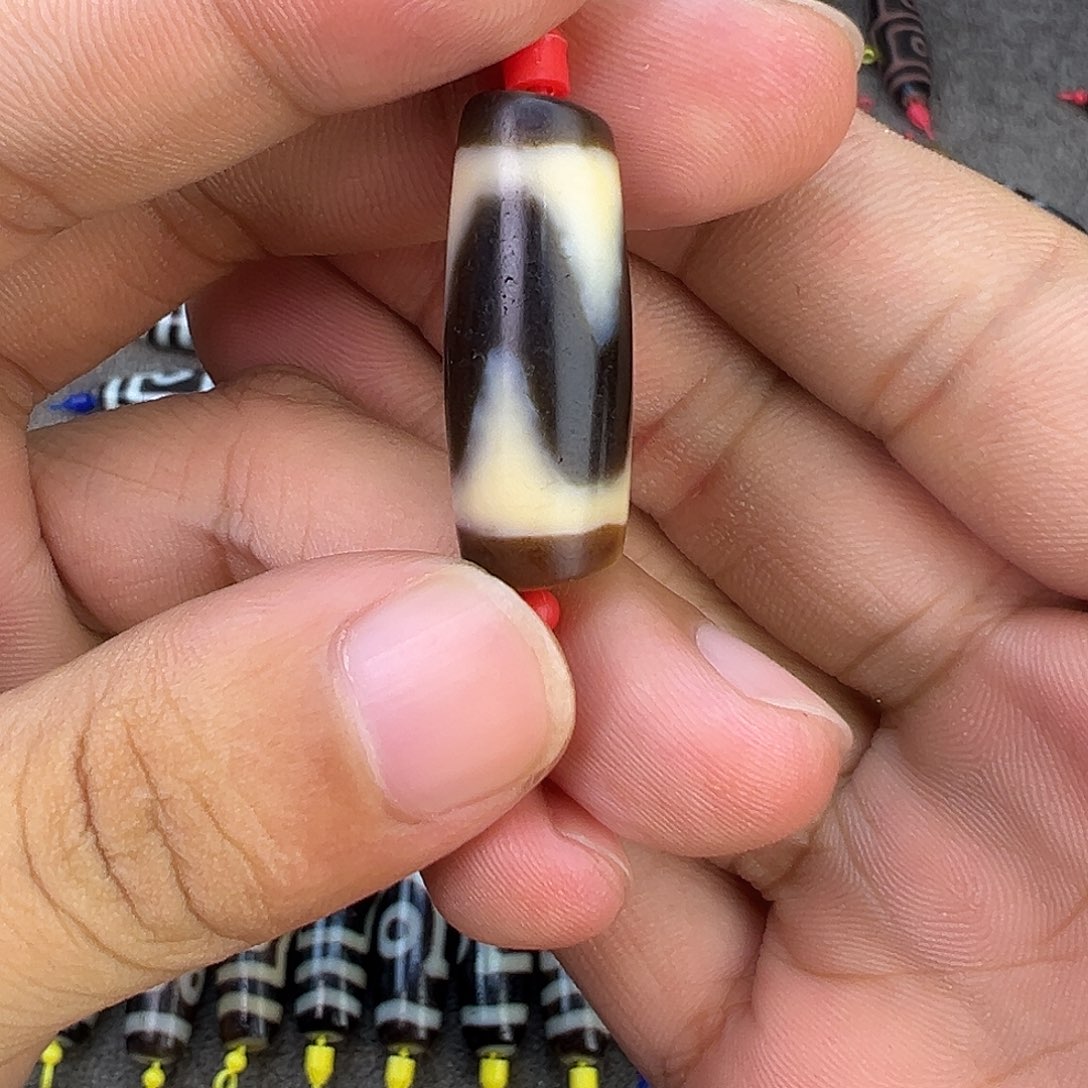 玛瑙/玉髓未镶嵌吊坠(赠链)