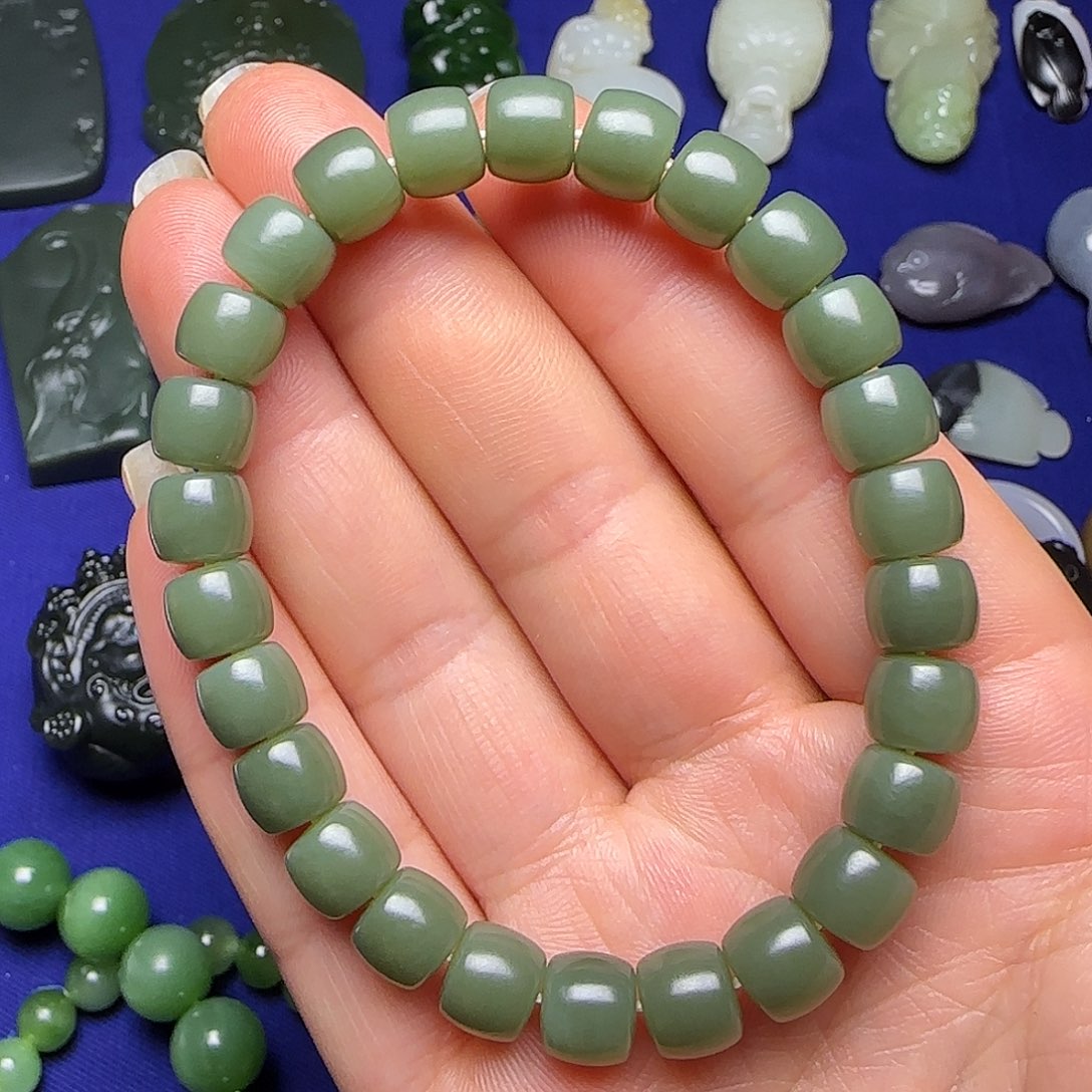 和田玉颈饰未镶嵌三**汇