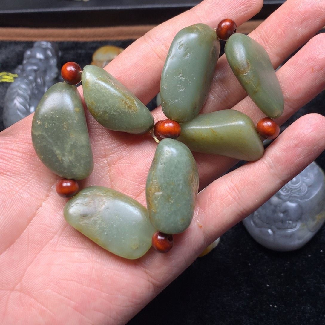 和田玉（子料）未镶嵌挂件