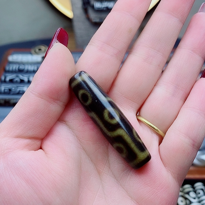 玛瑙/玉髓颈饰未镶嵌美**姐