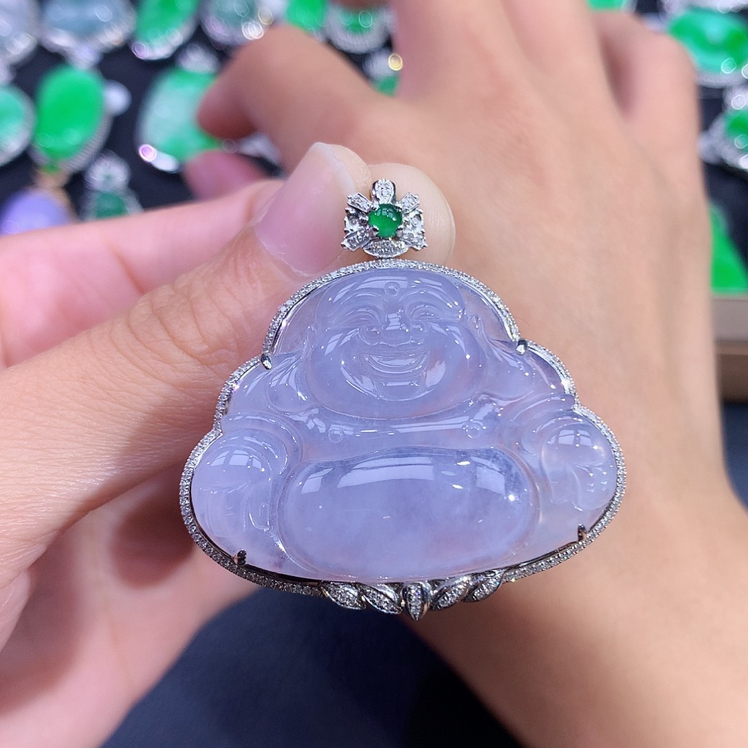 颈饰18K金镶嵌翡翠