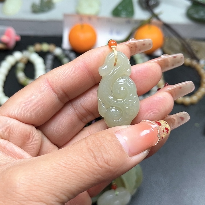 【闪购商品】和田玉颈饰未镶嵌婷**~