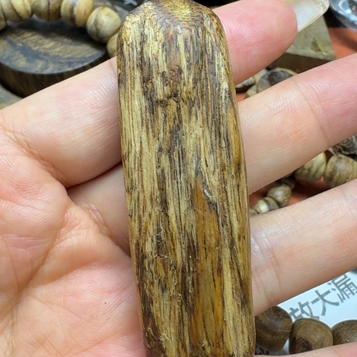 大叶紫檀（黑酸枝木类）