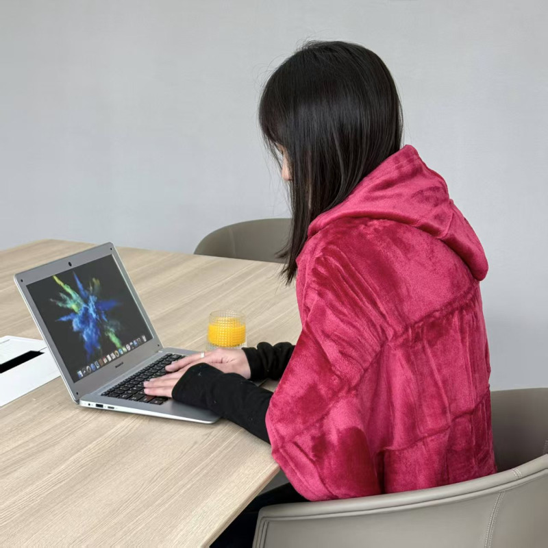 外贸原单法兰绒办公室午睡连帽毯
