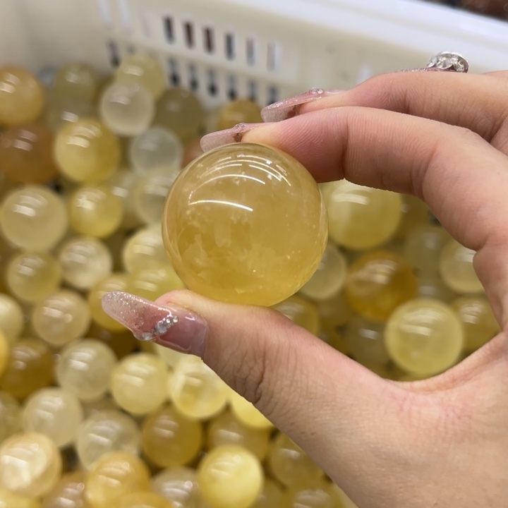 未镶嵌水晶珠宝半成品冰州黄球