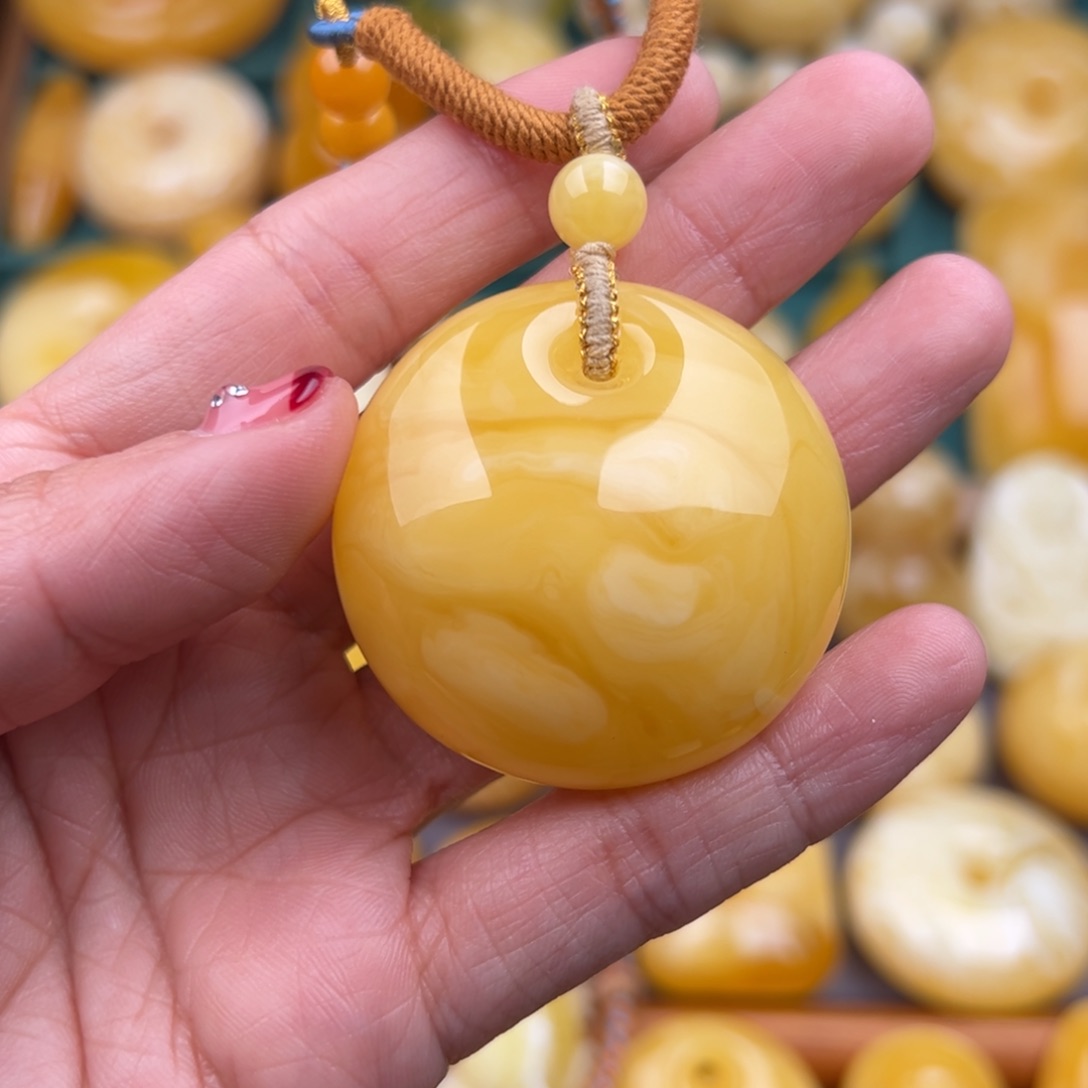 琥珀颈饰未镶嵌纯天然琥珀蜜蜡无优化