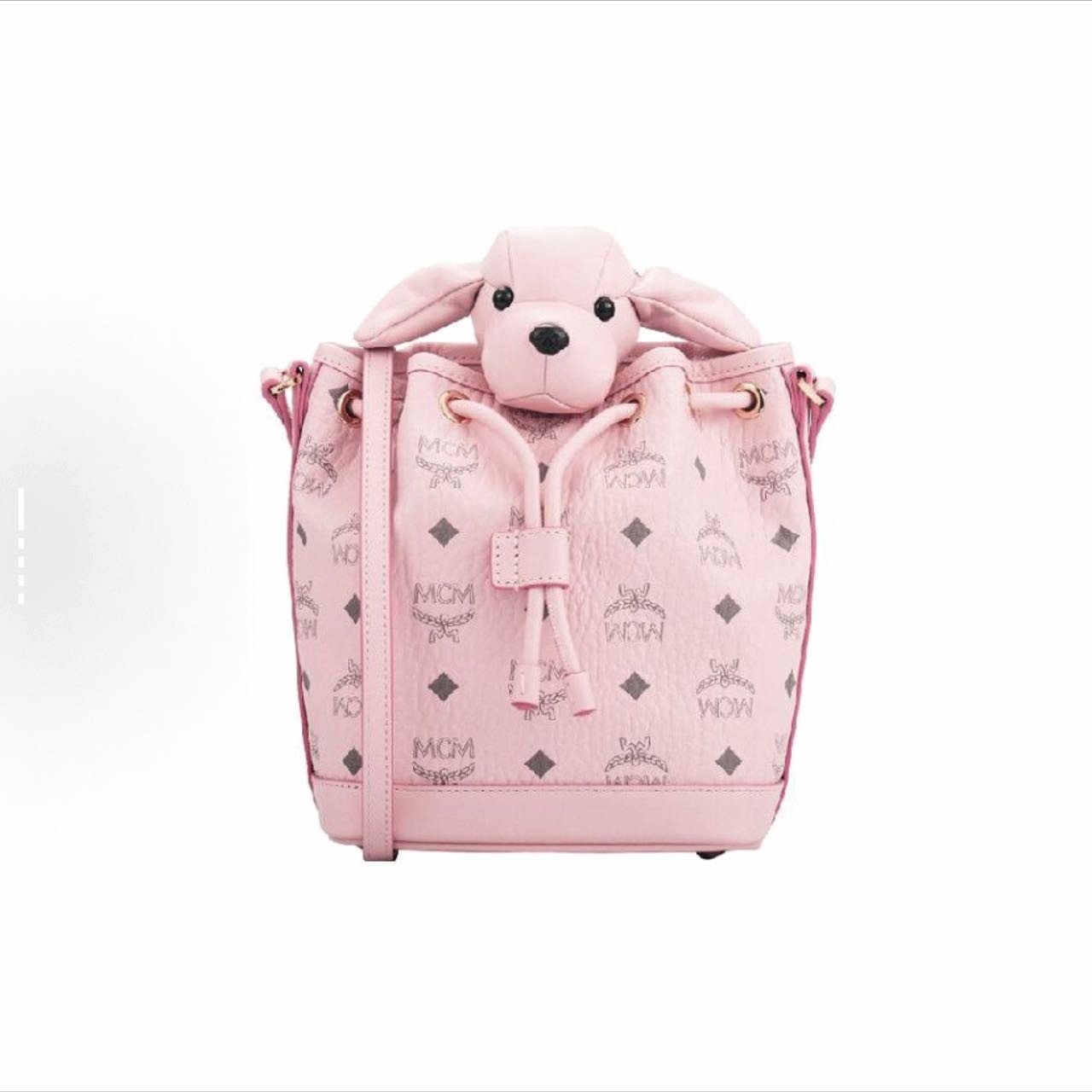 99新 MCM 动物园系列Visetos粉色小狗抽穗水桶包单肩包