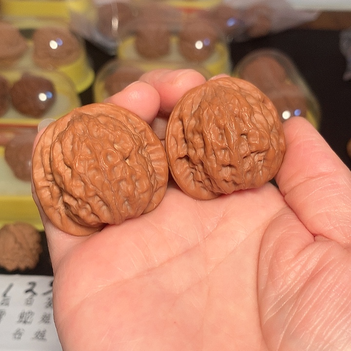 文玩核桃吊坠38尺雨点