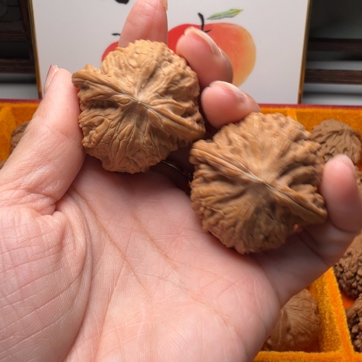 文玩核桃把件全品磨盘