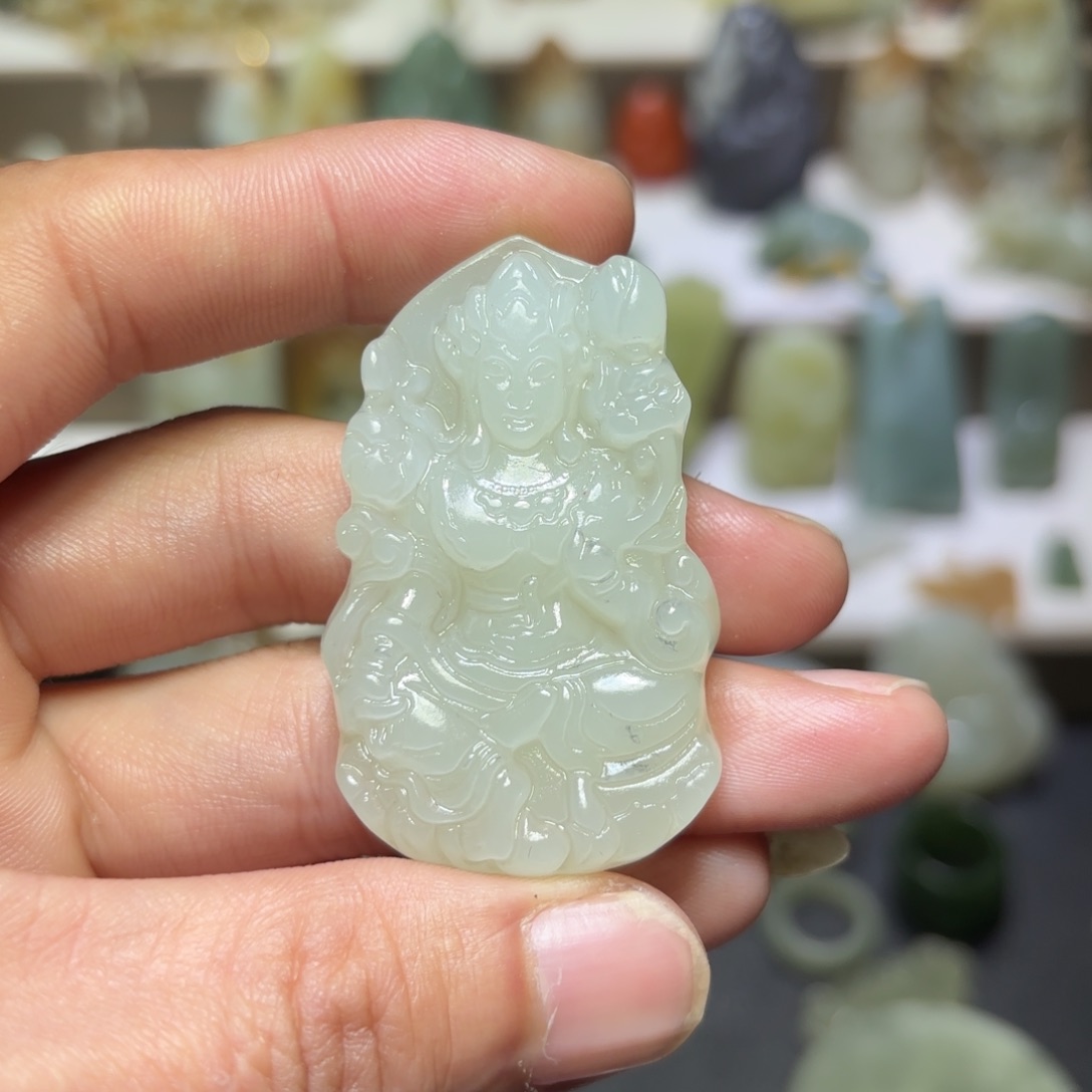 和田玉未镶嵌颈饰