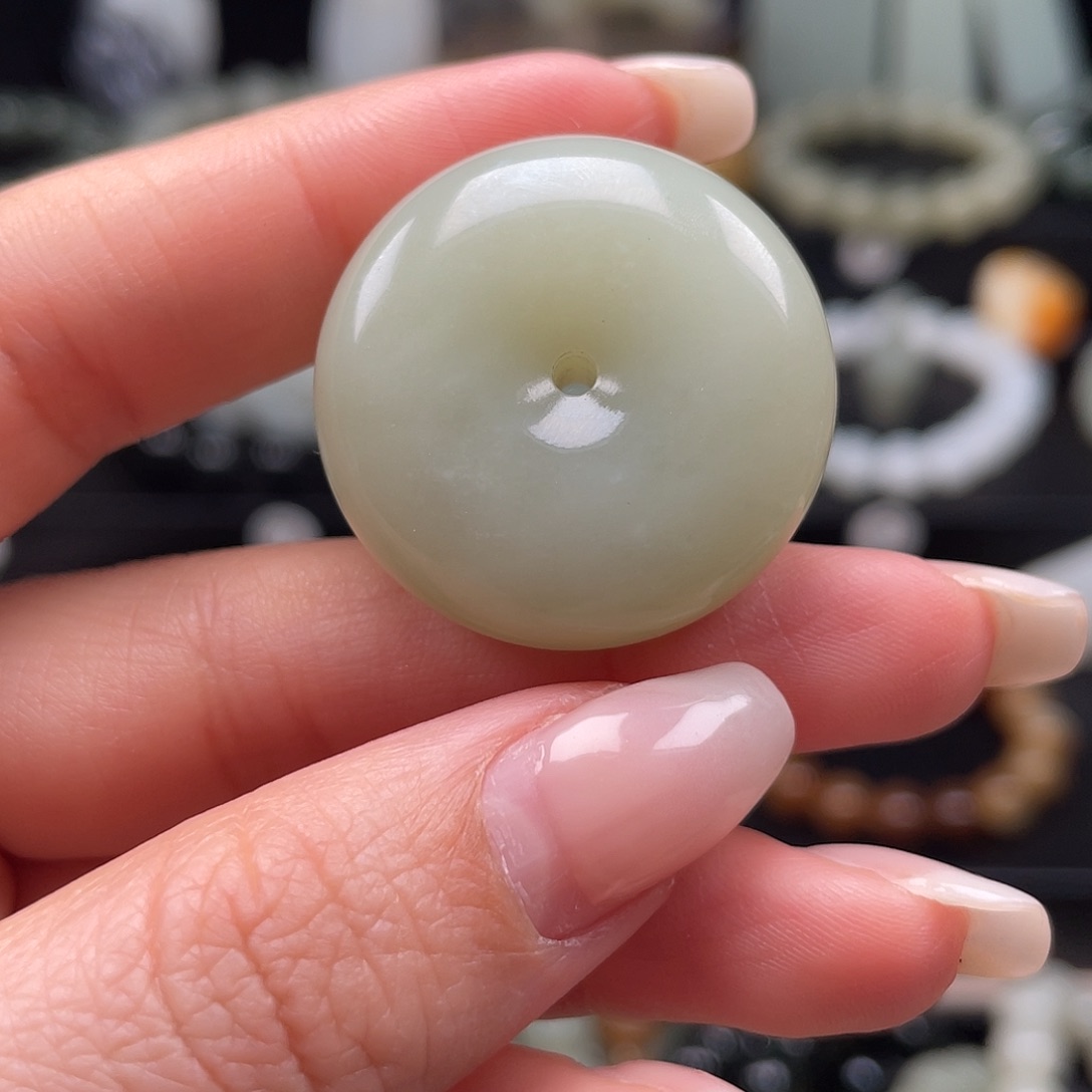 和田玉吊坠(不含链)未镶嵌