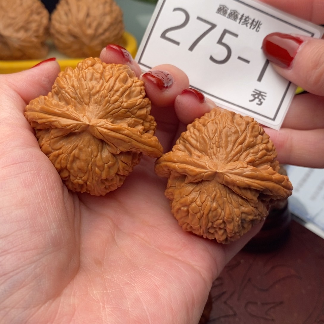 文玩核桃把件白狮46