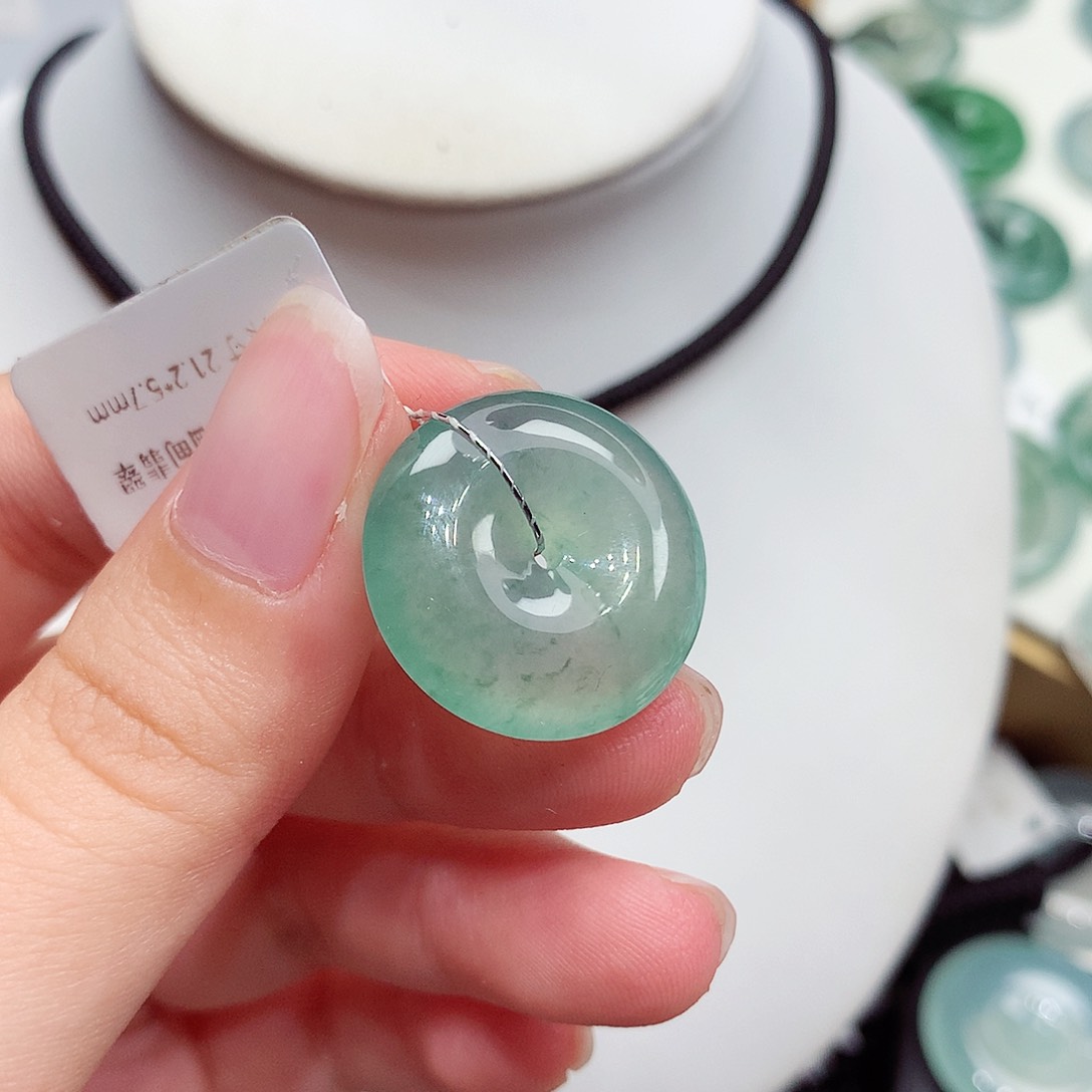 颈饰未镶嵌翡翠翡翠136，21.2/5.7