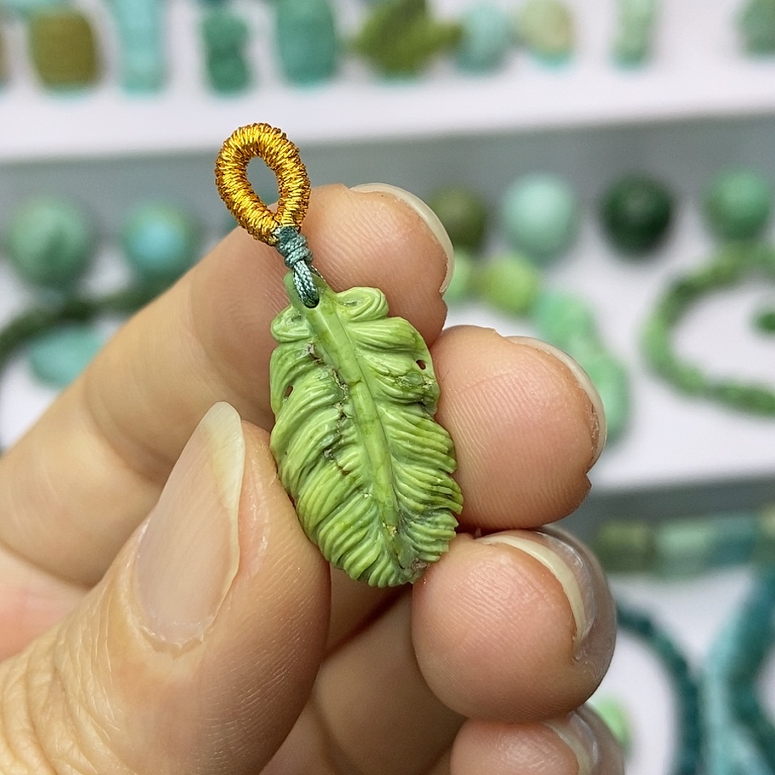 绿松石配饰未镶嵌