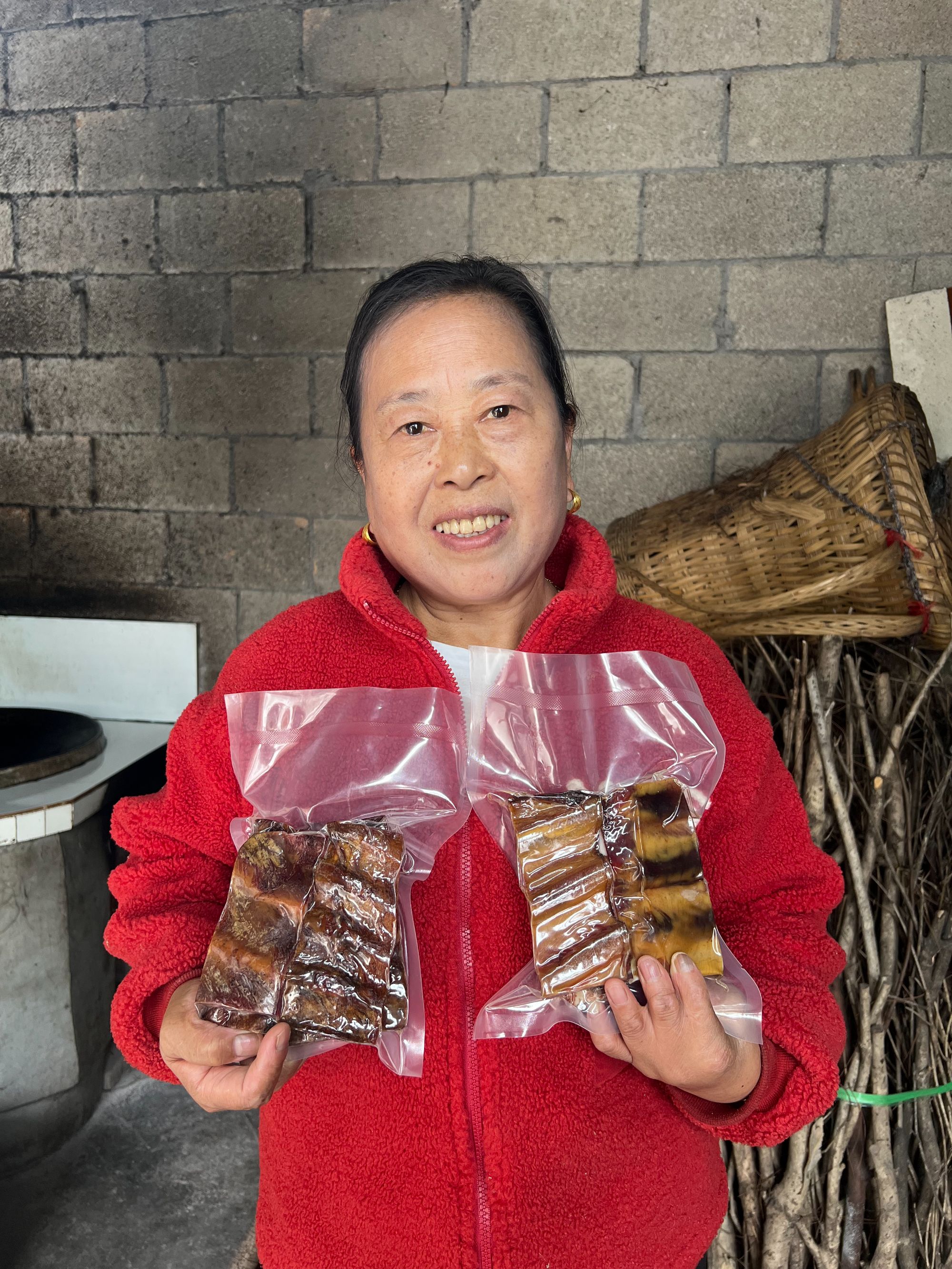 【腊排骨】手工古法农家腊排骨土家正宗柴火烟熏味