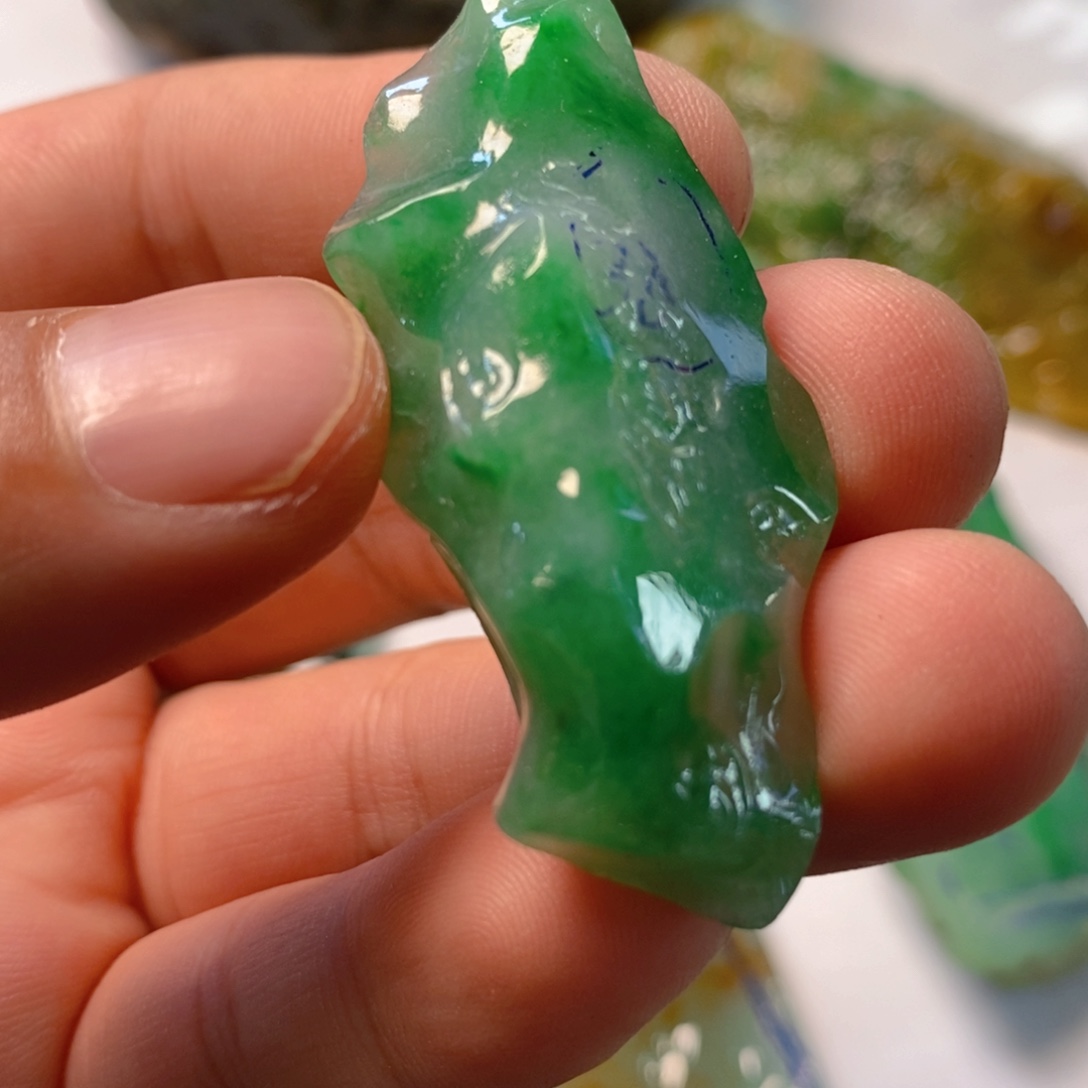 定制翡翠未镶嵌翡翠片料定制