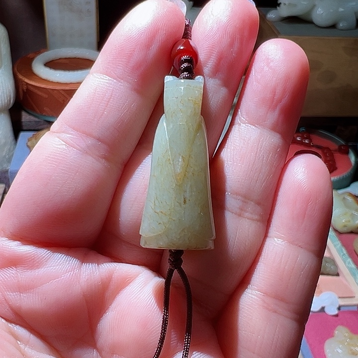 和田玉颈饰未镶嵌