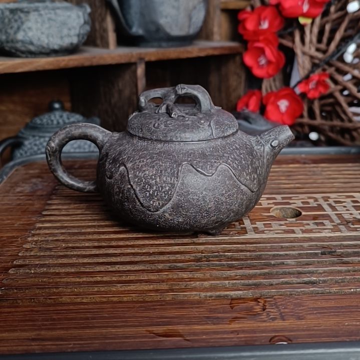 砖雕手工雕刻豹纹透光咏梅壶