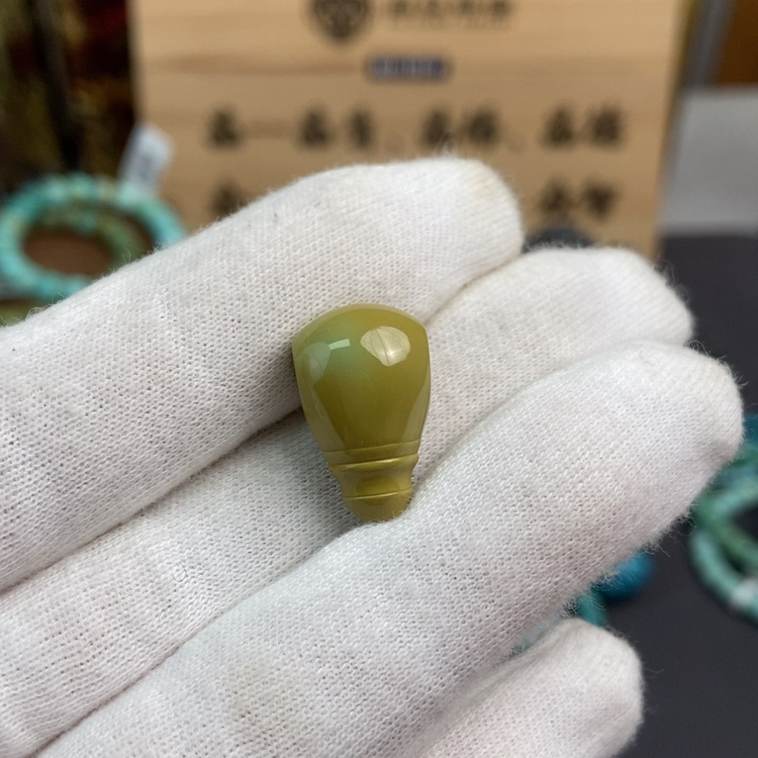 绿松石雕刻11.8未镶嵌