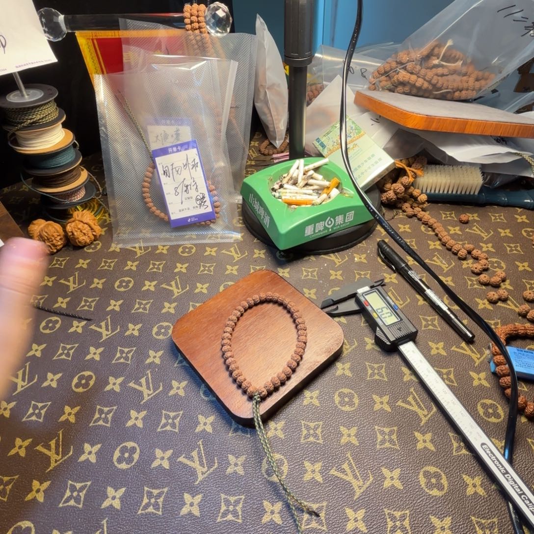 徐***来金刚菩提吊坠纯血老树王10号