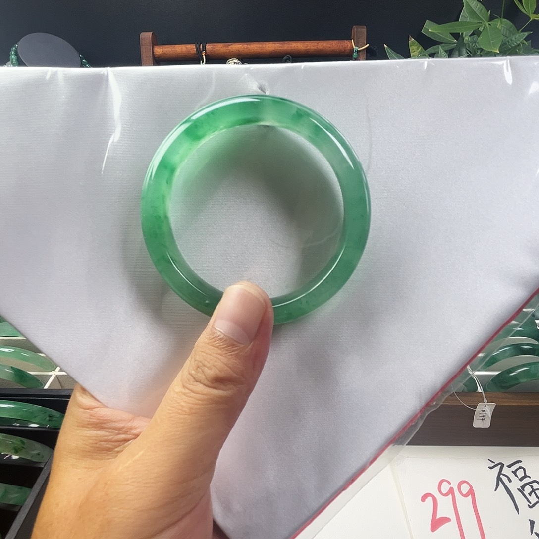 石英质玉手镯未镶嵌55.1