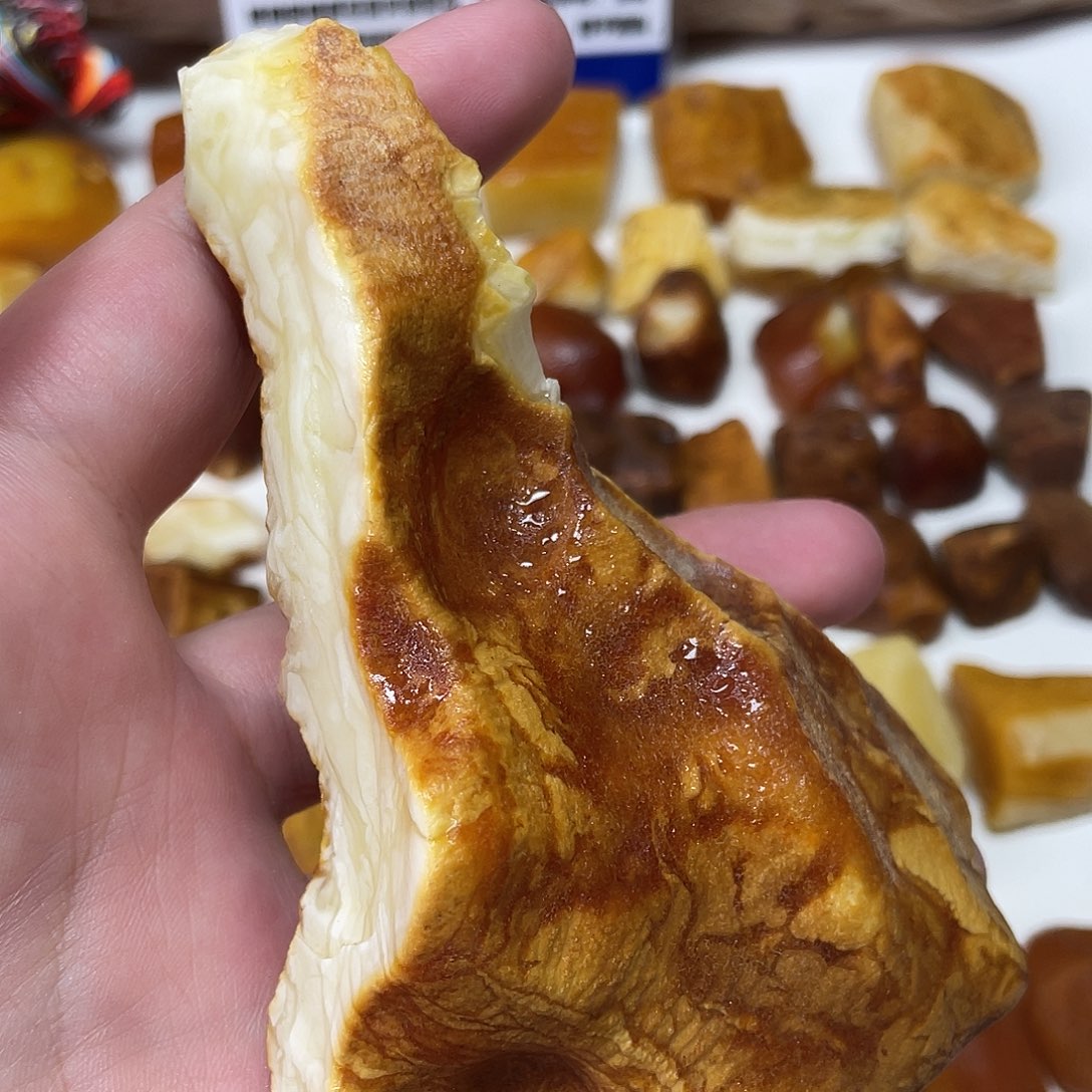 定制琥珀未镶嵌原矿琥珀