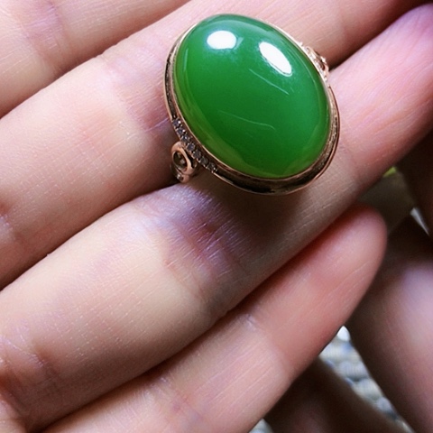 和田玉18K金镶嵌戒指