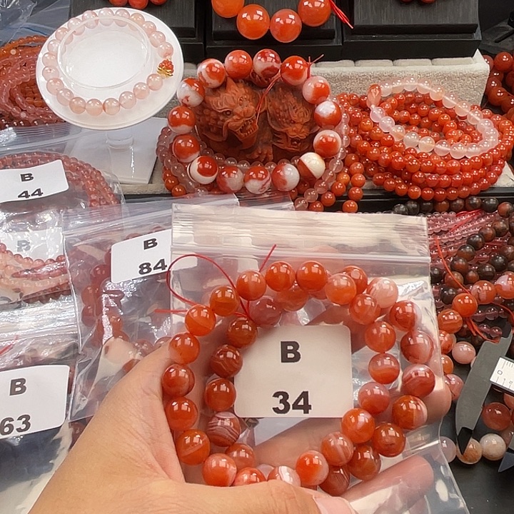 南红玛瑙未镶嵌多样性发货默认微瑕称重10mm