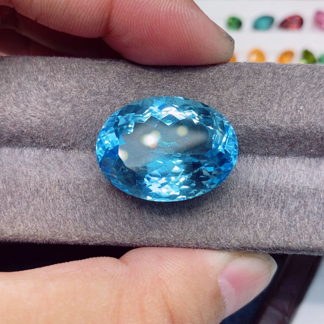 托帕石裸石未镶嵌托帕石33.5克拉