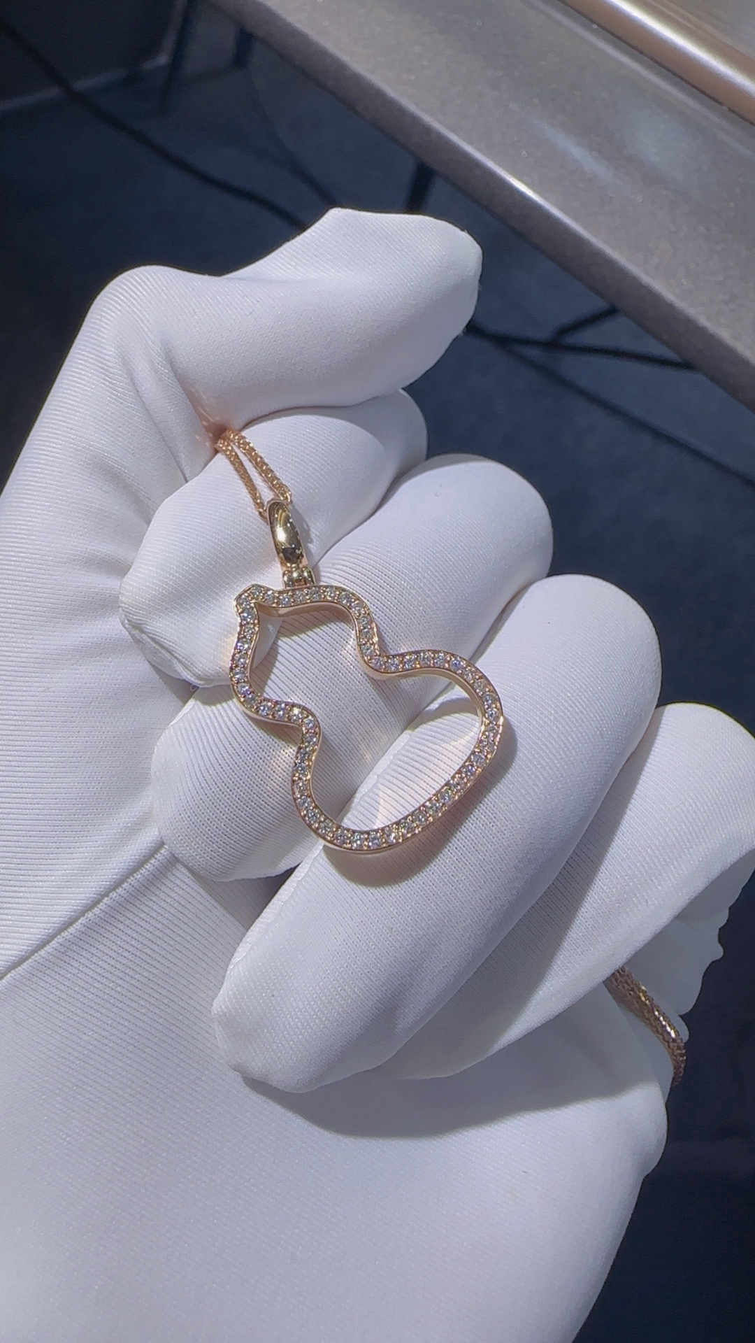 正品18K金钻石葫芦吊坠