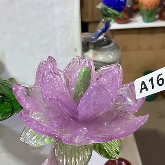 琉璃花瓶高45厘米宽9厘米