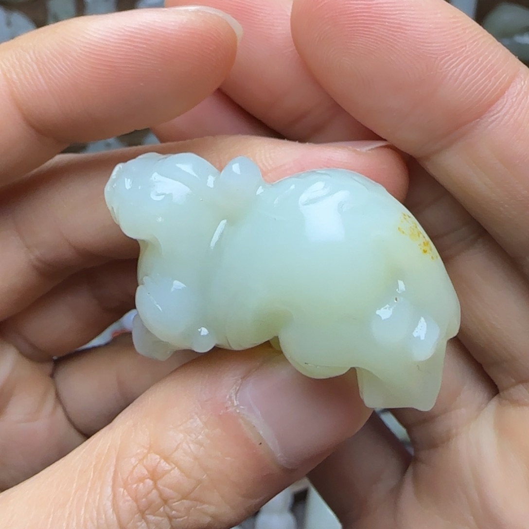 和田玉挂件未镶嵌貔貅