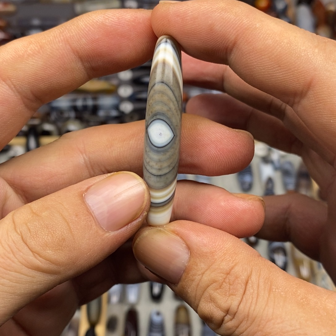 未镶嵌玛瑙/玉髓珠宝半成品独*