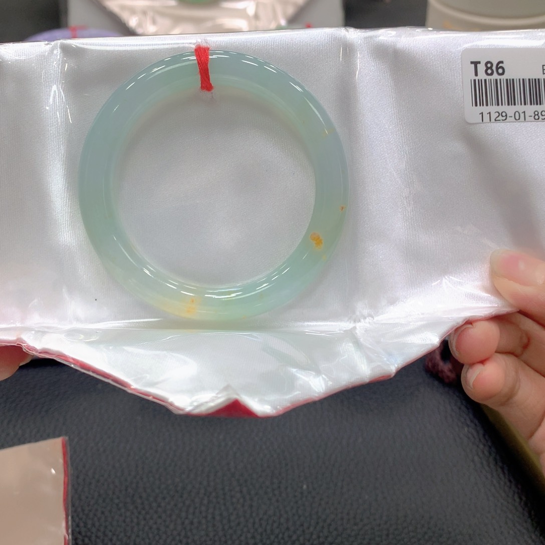 翡翠未镶嵌手镯翡翠