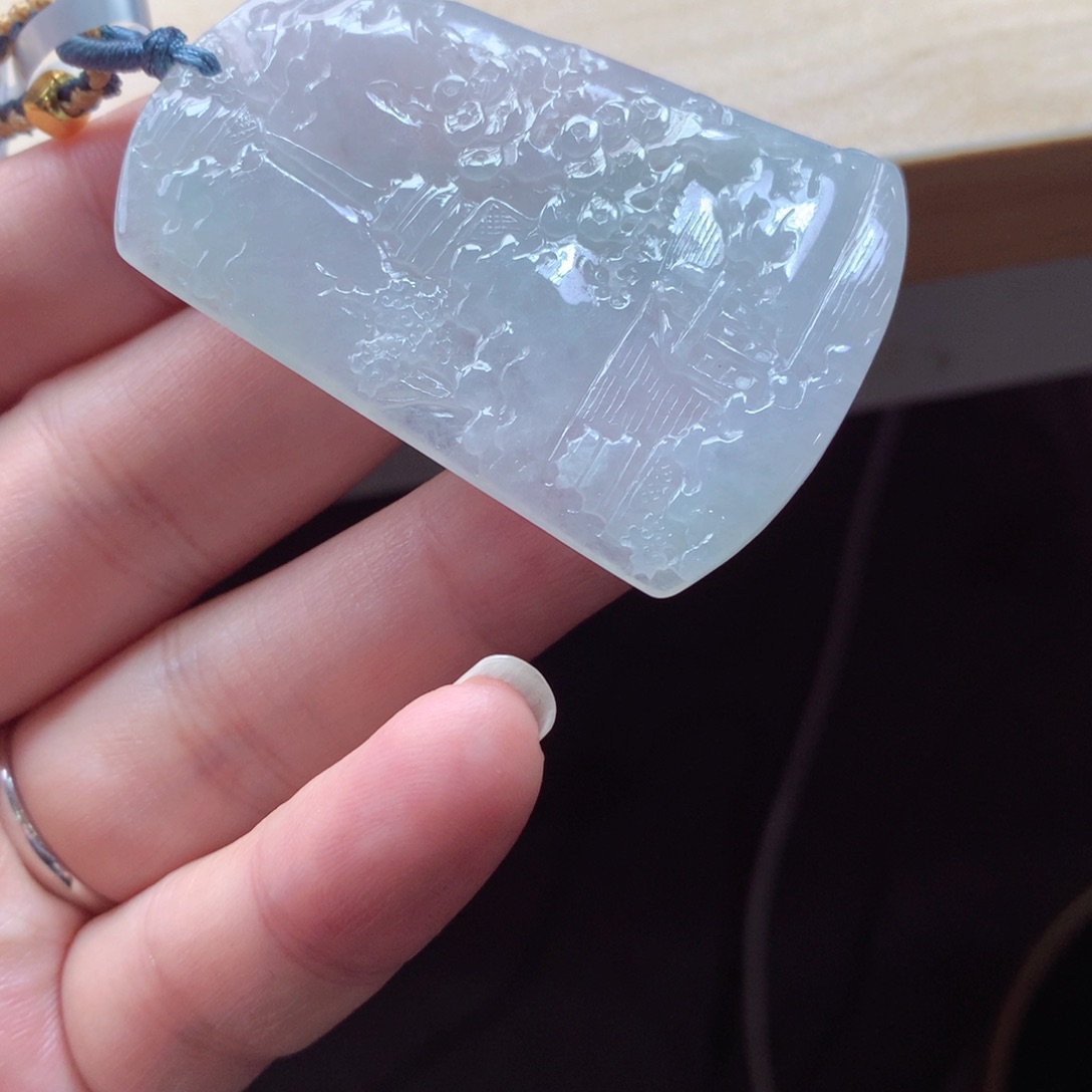 翡翠颈饰未镶嵌吊坠