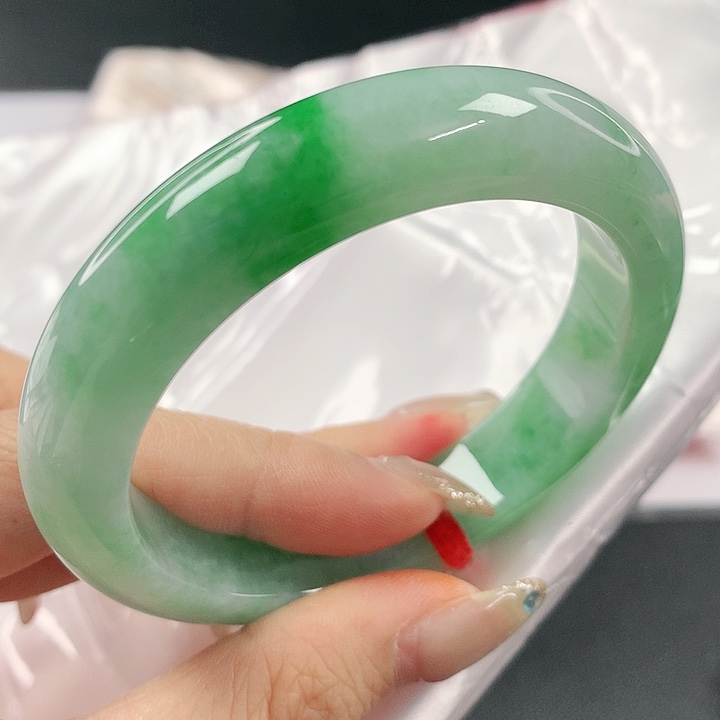 未镶嵌手镯翡翠，894