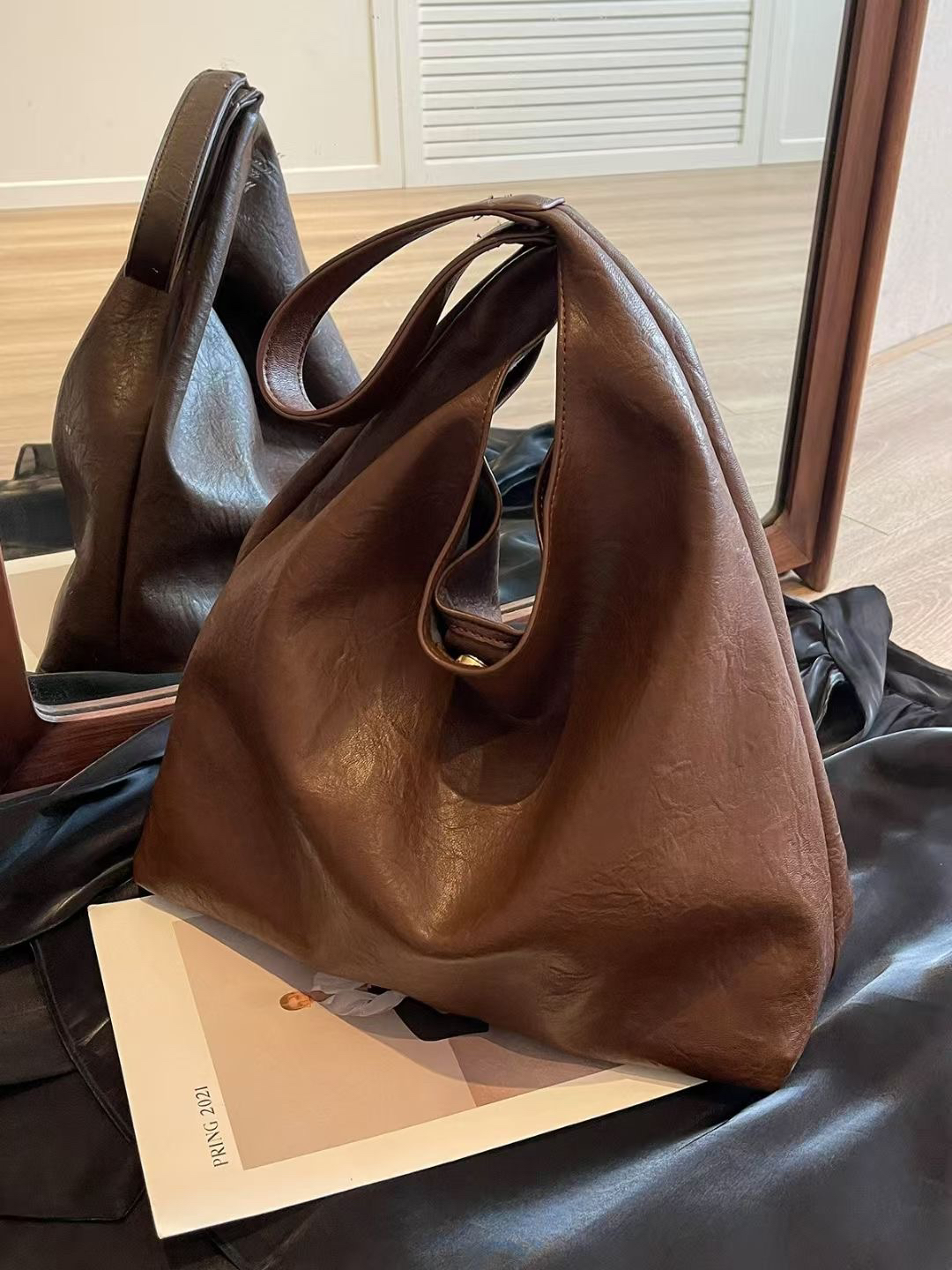 3:301-350号编码 休闲百搭女包包