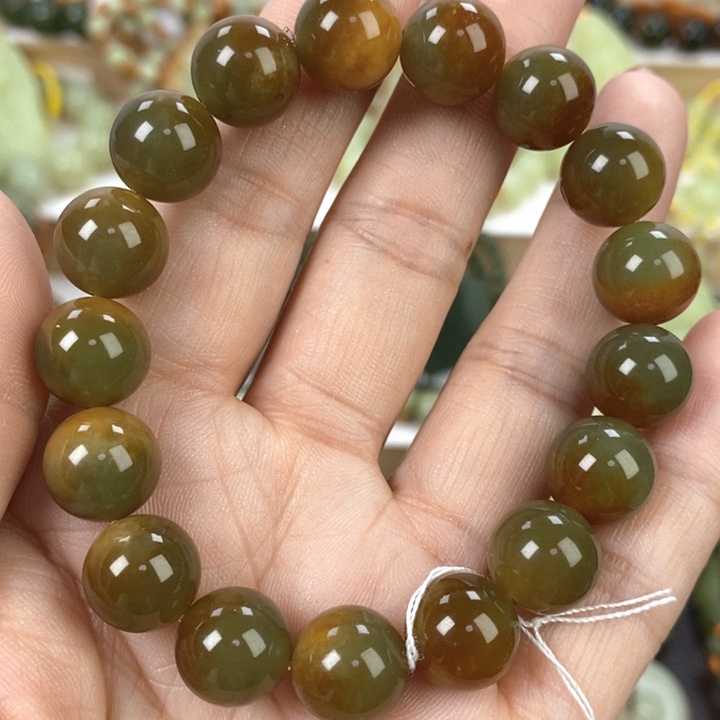 【闪购商品】透闪石质玉手串未镶嵌