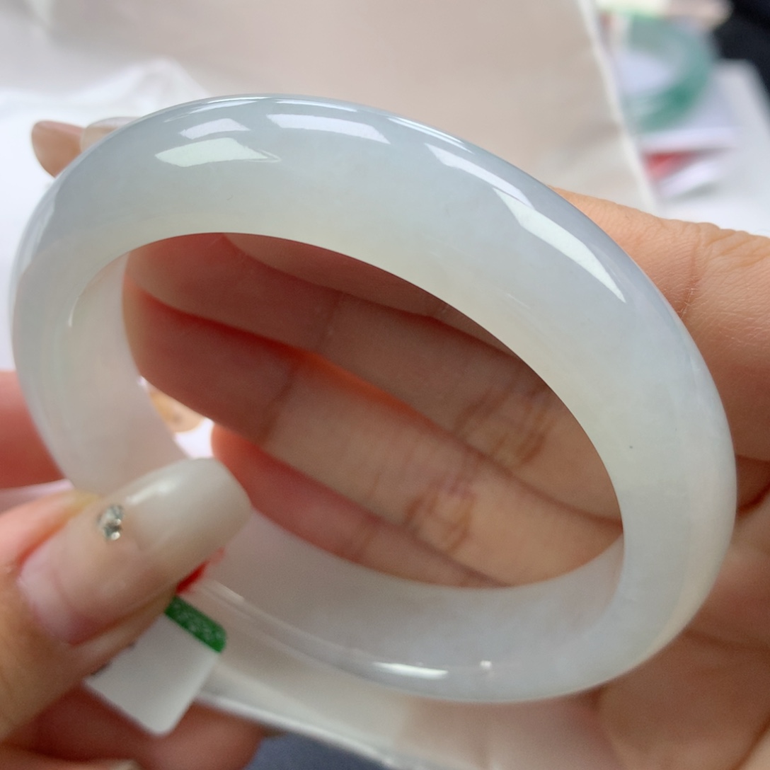 翡翠手镯未镶嵌56正 