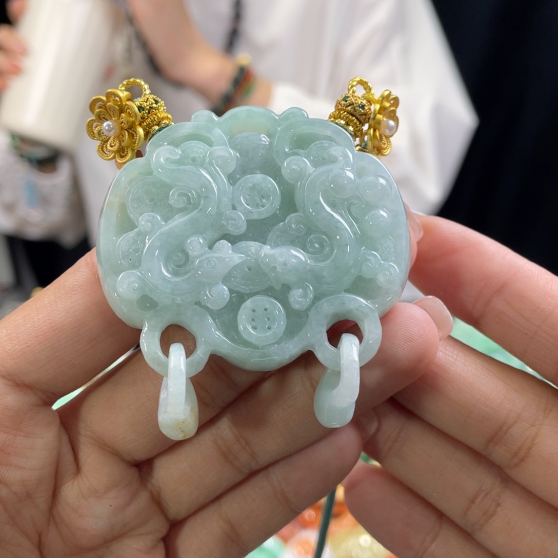 翡翠颈饰未镶嵌代编织
