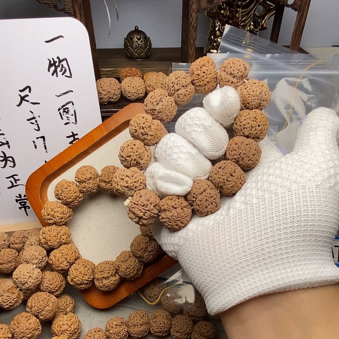 金刚菩提吊坠J****i尼泊尔金刚金刚菩提籽