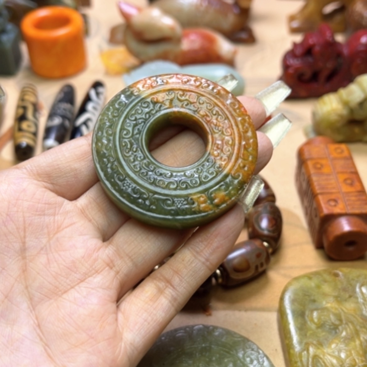 【闪购商品】蛇纹石玉颈饰未镶嵌