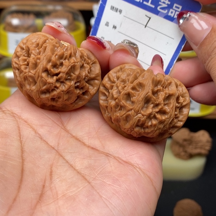 文玩核桃吊坠41宫灯