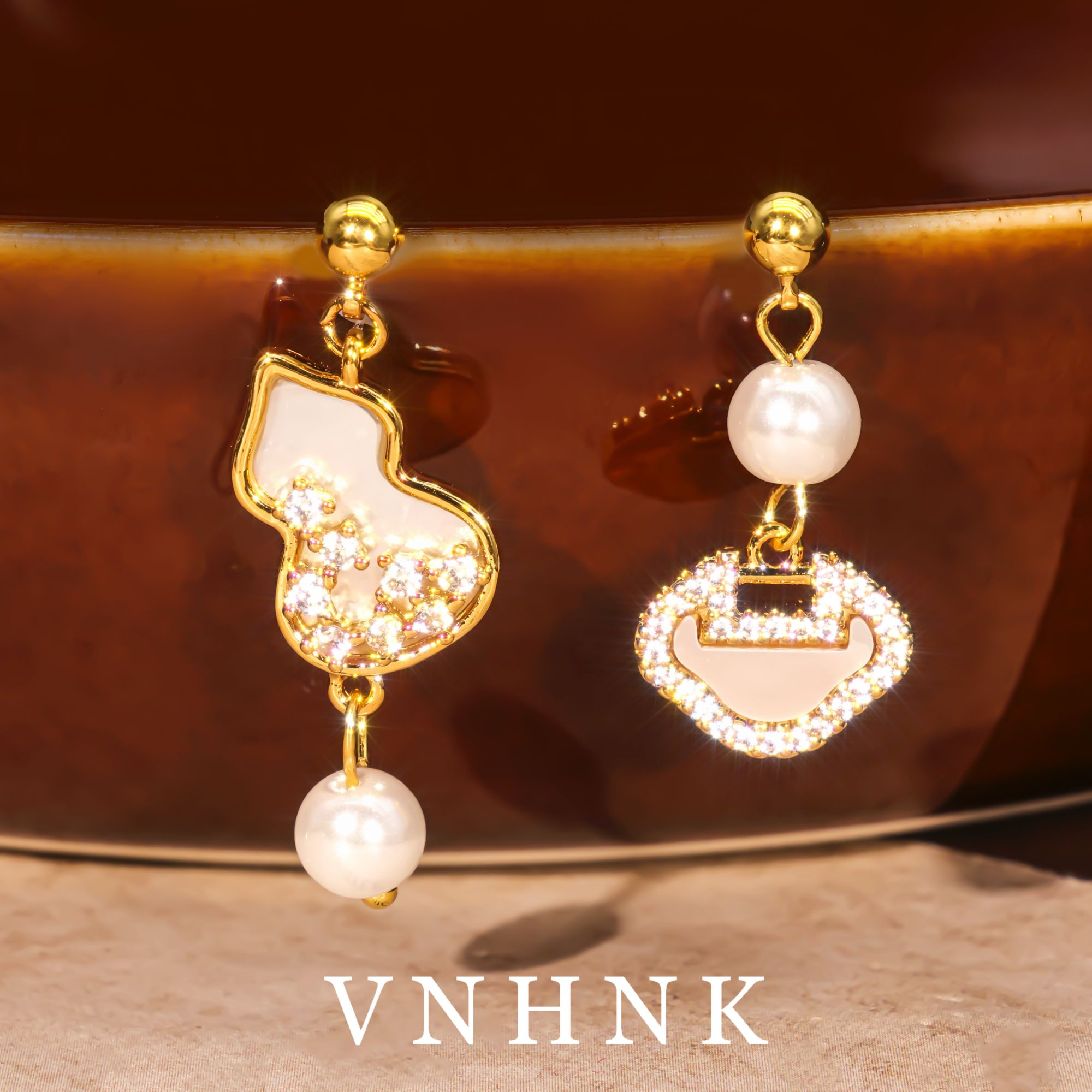 铜合金合成锆石耳饰 美可儿   F155   金色（6mm）小众气质耳环预售