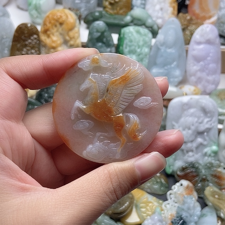 翡翠未镶嵌颈饰翡翠